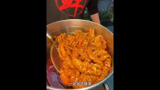 跟回国的留子们一起去南京旅游，意外发现一家让我们秒变光盘组的重庆火锅店#南京#火锅#旅游