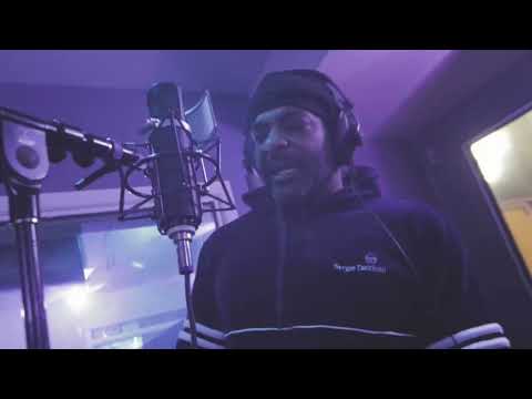 Jim Jones x DJ Drama - Making 'Gangsta Grillz: We Set The Trends' (Part 7)