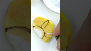 Acrylic Painted Sunflower for Beginners #rockpainting #acrylicpaintingforbeginners #stonepainting
