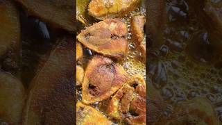 ইলিশ মানেই অল্প উপকরণে রান্না স্বাদের সমারোহ 😋 Bengali Traditional ilish tel fry #shorts #ilish