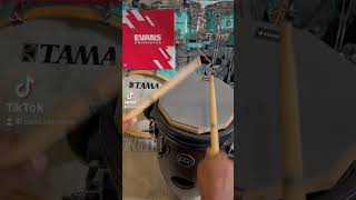Evans Drumheads inspired single stroke roll on Donner Practice Pad