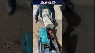 劈柴神器，比手工快多了 #机械 #制造 #设备 #机器人 #高手在民间 #输送设备 #迷你喜剧 #there #五轴加工