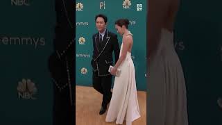 에미상 시상식에 손 꼭 잡고 등장한 8년차 연인 이정재 임세령