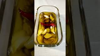 季節料理の材料で簡単、うまい！独り身ならでは？！　さて何を作ったでしょうか？？？12/16一週間分の作り置き。