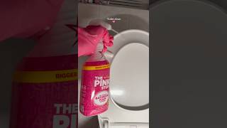 Toilet clean 💗 #cleantok #toilet #toilettok #cleaning #cleaningmotivation #satisfying #cleanhome