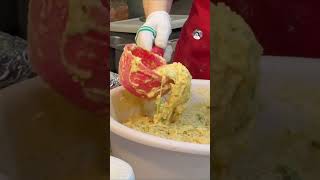 韩国广藏市场特色美食：炸土豆饼，Specialty food in Gwangjang Market, South Korea: fried potato pancakes