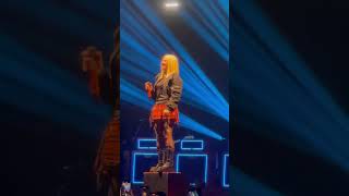 Avril Lavigne cute Love Sux Tour #avrillavigne #music #alexandrapalace #lovesux #concert #musicgeek