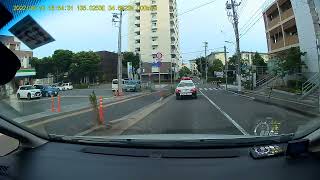 これって、道路交通法違反じゃない？