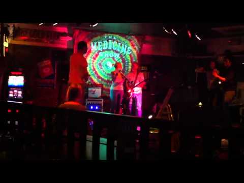 Babs singing