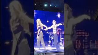 The way LISA takes JENNIE’s hand and runs together! Ugh! 💗 #Jenlisa #Jennie #Lisa