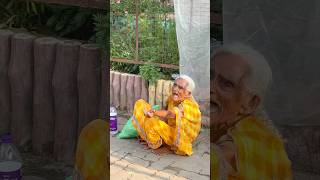 Giving Food To Homeless | Poor People Emotional Video | Poor Helping Video |Humanity Videos #shorts
