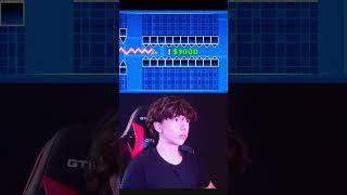 $1 vs $10,000 Geometry Dash Wave Spam! 🤑😱