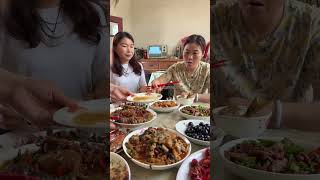 #今天乡下表妹又来家里做客了 #分享农村美食生活