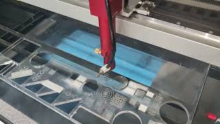 300W 1325 CO2 Laser Cutting Machine Everlasting laser path Servo Motor+ Rack+Top smoke exhauster