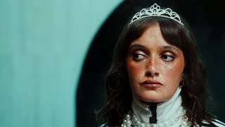 Carolina Deslandes - Plot Twist (10h00)