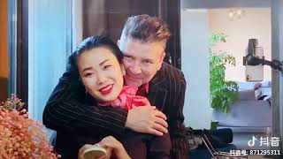 【抖音】 嫁给美国工程师以后就开始了在美国的空姐生涯....（制服是段子道具不是真正上班制服哟）☺️ #魔映 #抖音 #Tiktok