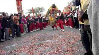 2011大甲媽祖經過北斗陣頭接駕盛況[奠安宮將軍團]Part3/5