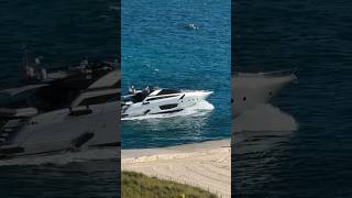 Luxury Riva Yacht Struggles at Haulover Inlet – Those Fenders Though?! 😲🚤 #Shorts
