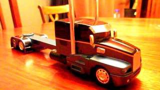 1.32 scale   custom kw t600