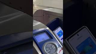 RTA and Samsung are trialling digital nol cards at Dubai metro stations #dubai #dubaimetro #nolcard