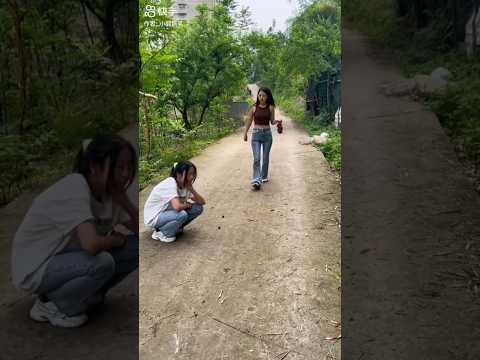 Grapes 🍇 🤣🤣 #chinesecomedy #trending #viral #subscribenow #funnymoments