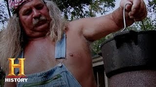 Swamp People: Bruce Bakes Blueberry Cobbler | History