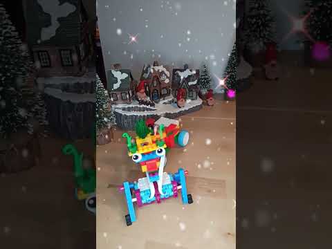 Walking Rudolph - Lego Spike Essential #moc #christmas #rudolph #lego #walking