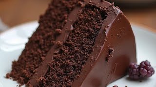 5-Minute Moist Chocolate Cake Recipe | No oven, no beater,no Egg Super Fudge & Easy to Make! 🍫🍰