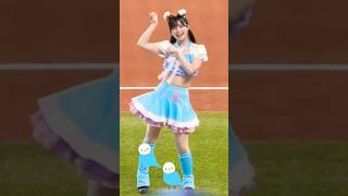 斜めから加速する！きつねダンスのお姉さん