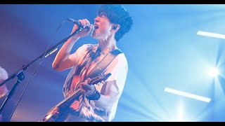 横山裕「ROCK TO YOU LIVE TOUR」六本木ライブハウスでの熱演！ロックの答えを求める旅が開幕