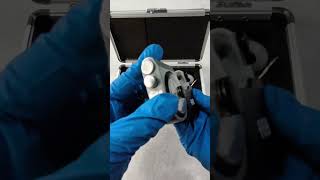 Indicating snap micrometer for precision measurement of pitch diameter of  screws and parallelism
