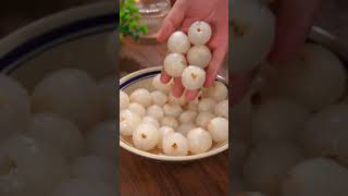 [Subtitles added] How to make lychee chicken soup