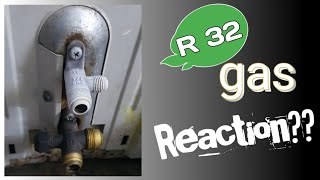 R 32 gas reaction??