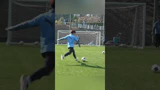 シュート上手すぎる…。 #山本悠樹 #川崎フロンターレ #frontale #jリーグ #shorts #soccer