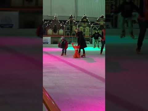 Seth’s First time ice skating without tommy :)
