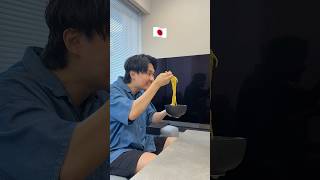日本人のラーメンの食べ方ヤバすぎる…