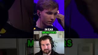 WHY PROS USE 2 HEADPHONES #cs2 #counterstrike #csgo #cs2funny
