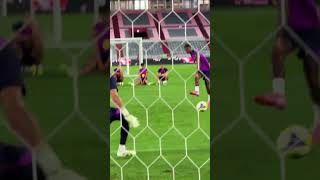 Marcus Rashford is looking SHARP in Barcelona training over in Japan 🎯