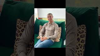 bald Ronald == putin  #funny #fypシ #ronaldo #viral #fypシ #meme #fyi #goat #messi #bald #camera