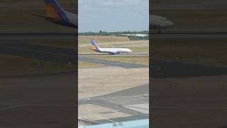 Jet2Holiday’s Boeing737 #flightlanding #jet2holidays #737 #bhx #runway33 #capture #shorts #ukairport