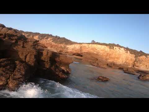 Caves Beach