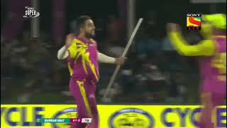 Tabraiz Shamsi’s Magical Wicket Celebration Leaves Fans Spellbound!