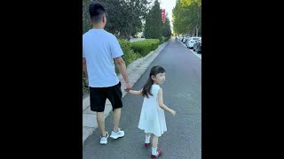 如果不是亲眼所见我都不敢相信……😂#骗你生女儿 #家有萌娃 #爸爸的小棉袄
