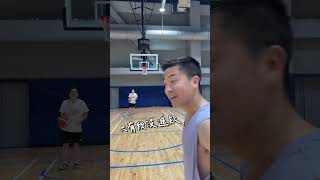 三分投籃不看筐！專業射手投出去就知道有沒有進！！對吧？