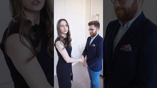 Największy błąd w podawaniu ręki | Savoir-vivre