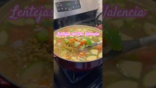 Lentejas del Dr. Valencia #drvalencia #lentejas #comidasaludable #comida #sopa #veggies #tofu #feta