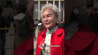【”国际形势十分动荡，中国内部十分稳定“】