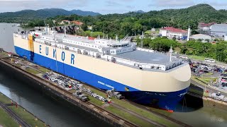 How World’s Biggest Ships Cross the Panama Canal