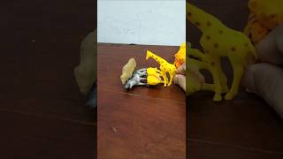 Tiger and wolf is a friend #funnykidsvideos  #happykids