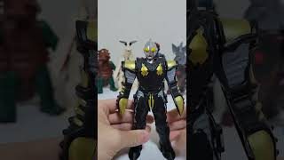 怪獣の中にウルトラマンが入ってる中国玩具がやばいwwwハイパーゼットン編